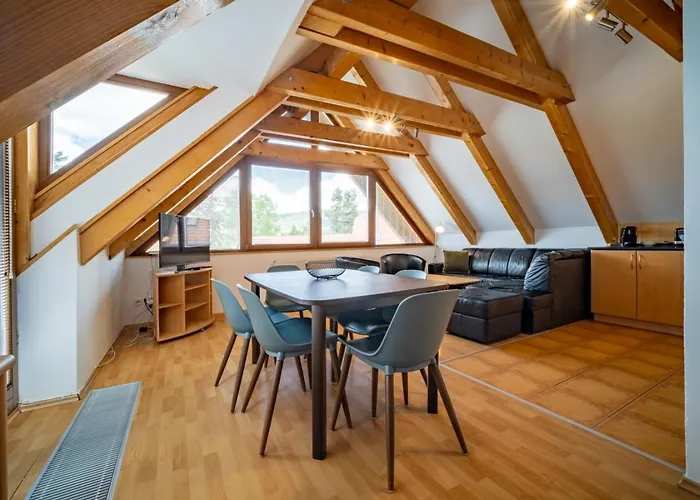 Riviera 504-4 Lipno 아파트 *